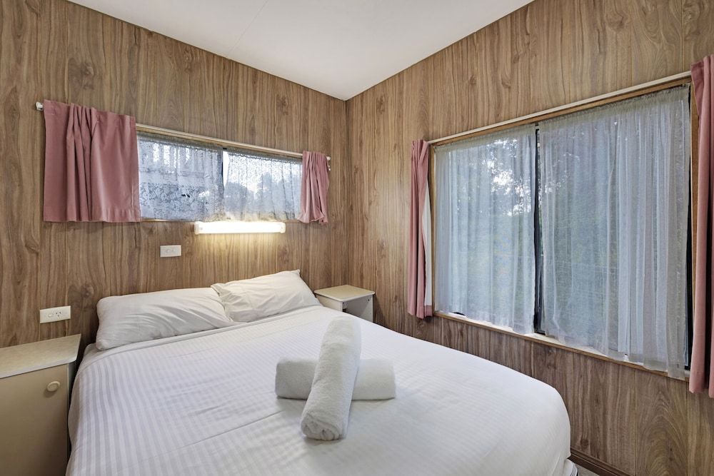 Discovery Parks - Eden Economy 1 Bedroom Cabin 2