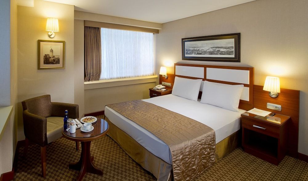 Istanbul Golden City Hotel Standard Double or Twin Room 2