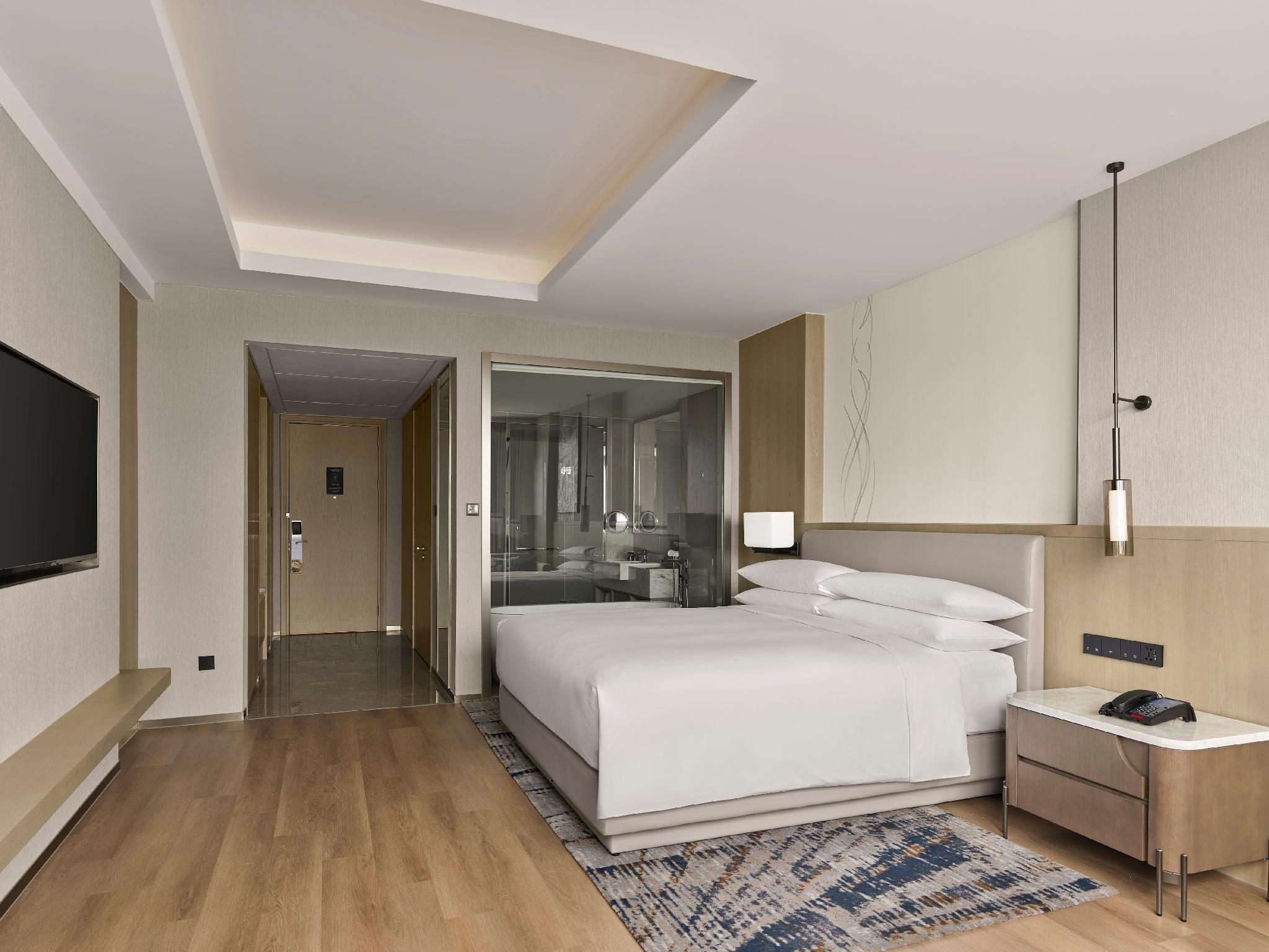 Superior River View King, Guest room, 1 King, River view