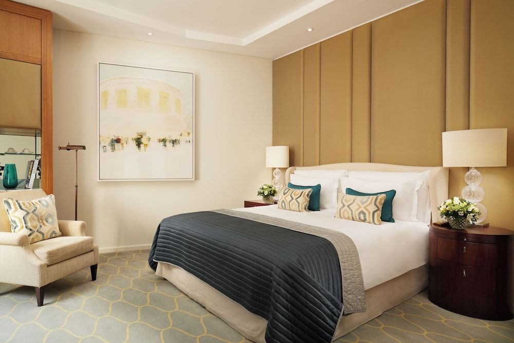 Corinthia London Superior Room, 1 King Bed