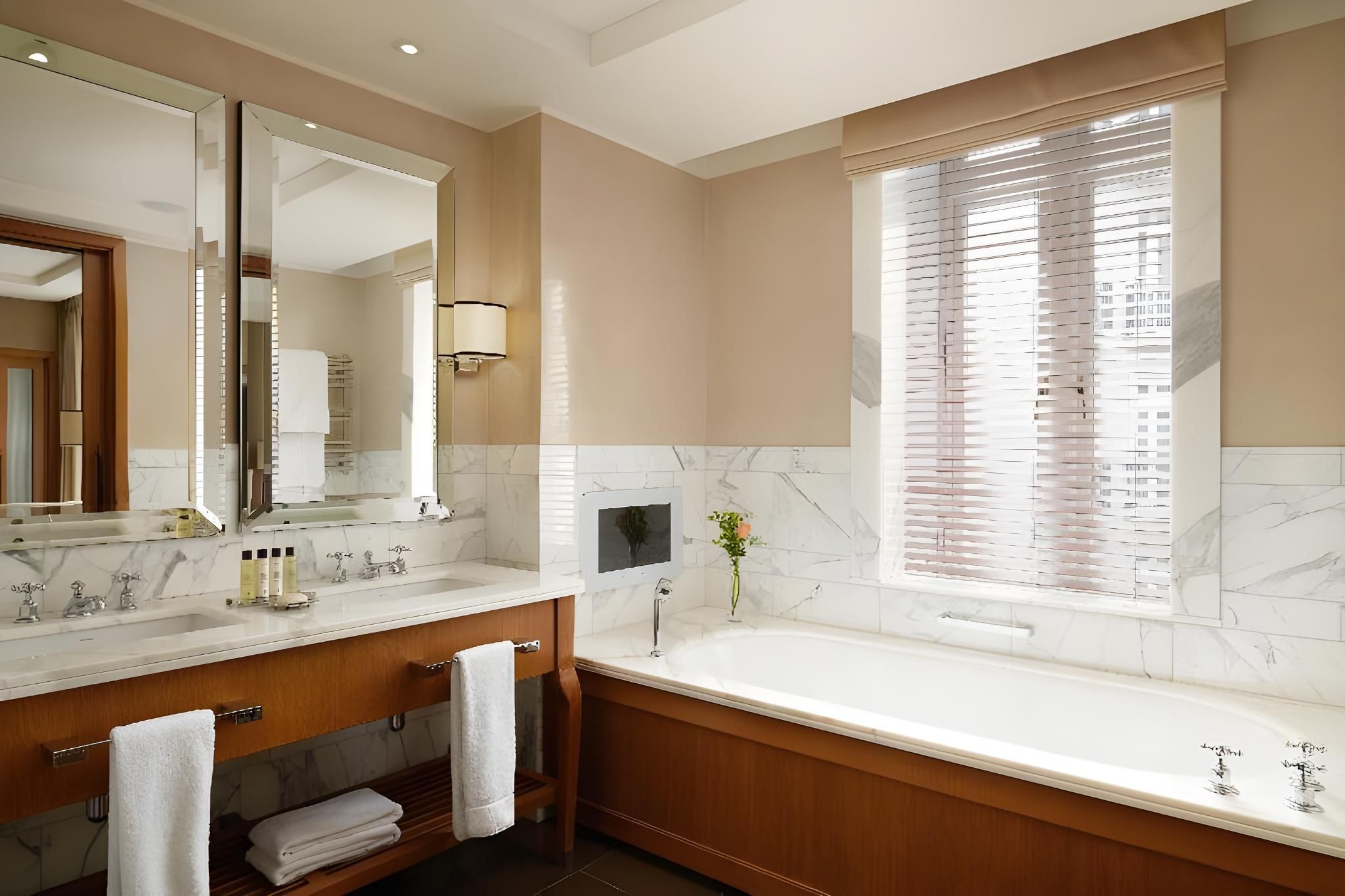 London Suite
