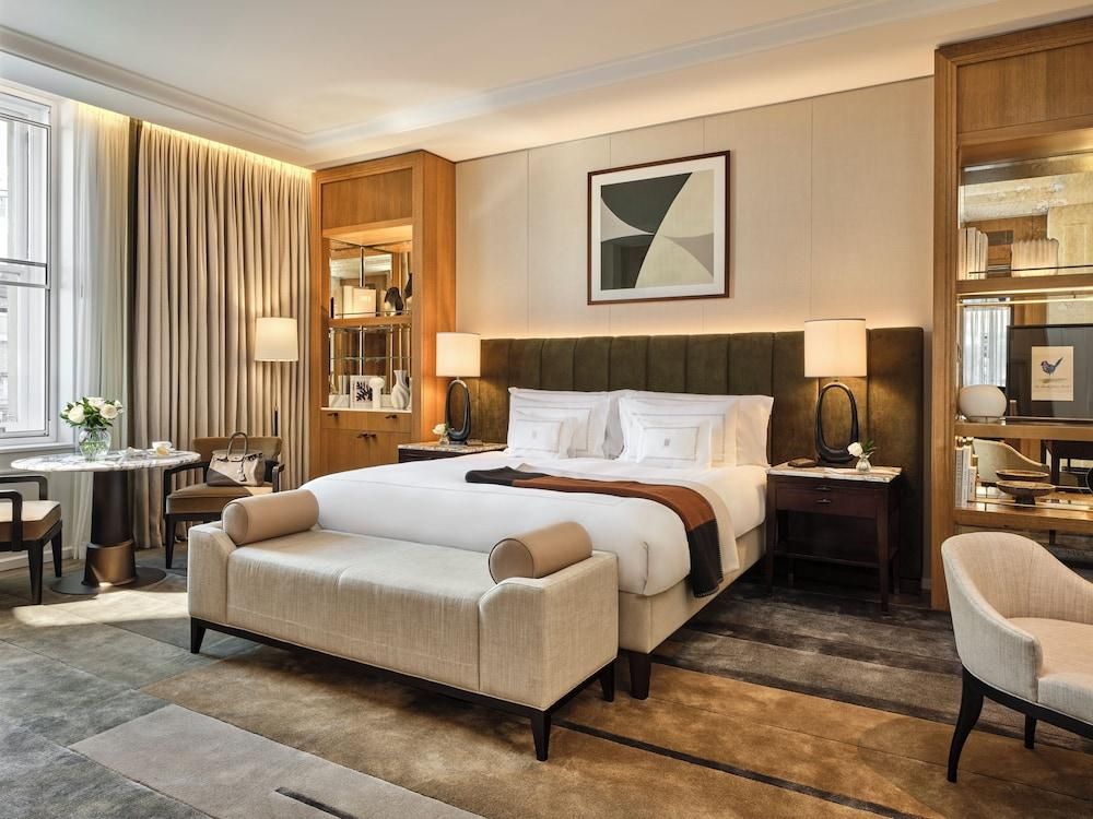 Trafalgar Suite