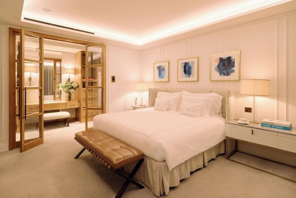 London Suite One King Bed