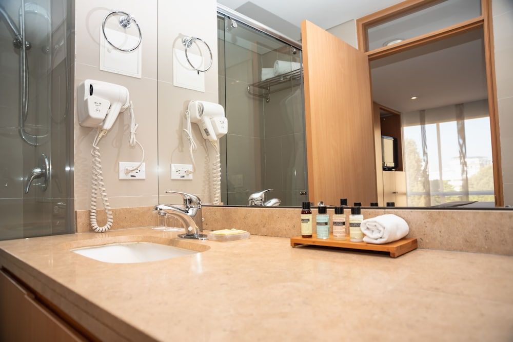 Faranda Collection Bogota, a member of Radisson Individuals Premium Room, 1 King Bed 2