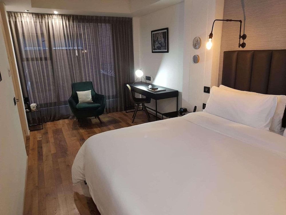 Faranda Collection Bogota, a member of Radisson Individuals Room, 1 King Bed 3