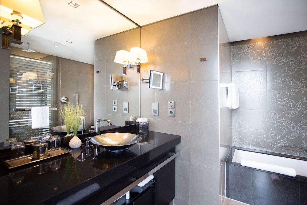 Hyatt Regency Düsseldorf Room, 1 King Bed 8