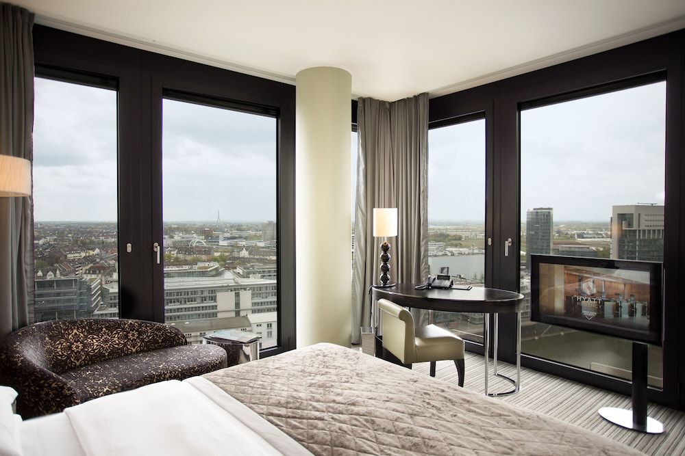 undefined Hyatt Regency Düsseldorf 4