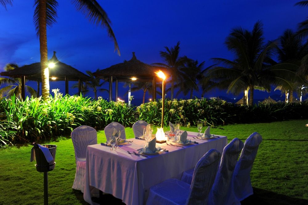 Family Dining