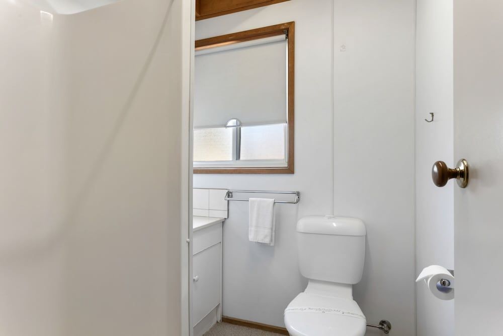 BIG4 Moama Holiday Park Rivergum Cabin 3