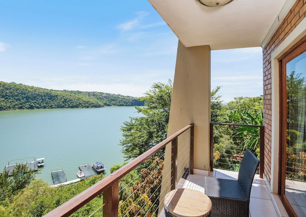 Jozini Tiger Lodge by Dream Resorts Deluxe Room 4