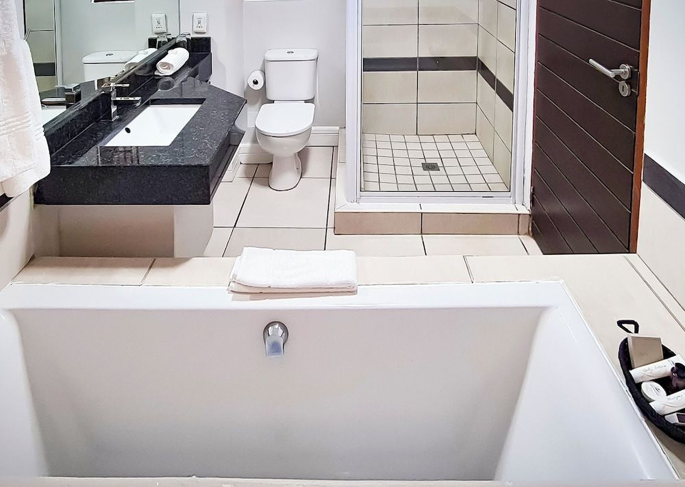 Jozini Tiger Lodge by Dream Resorts Standard Room 5