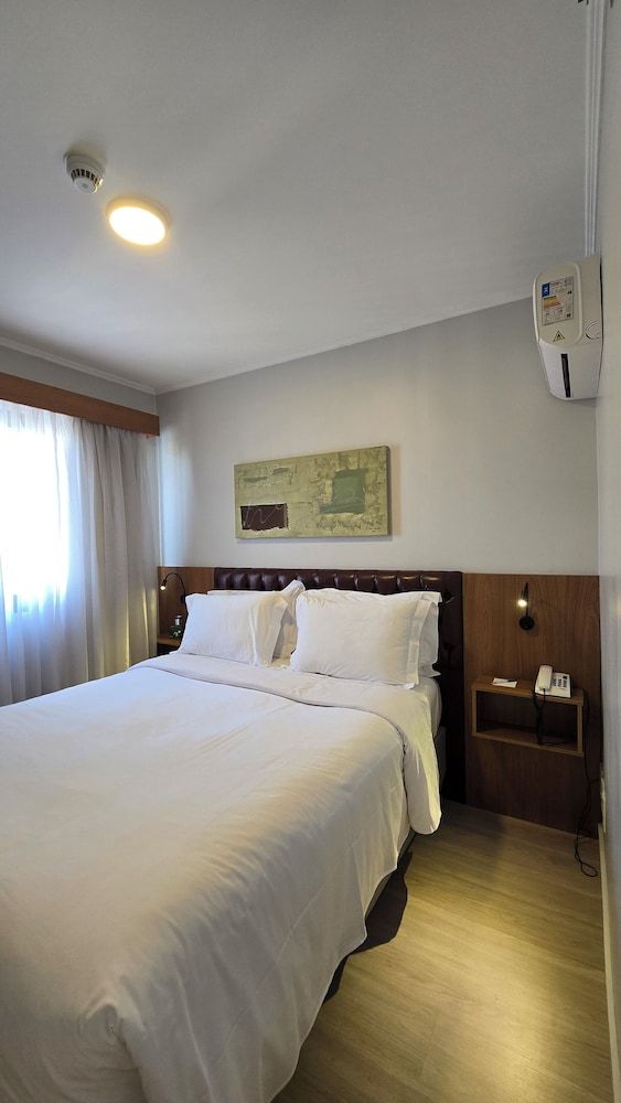 undefined Quality Suites Vila Olimpia 8