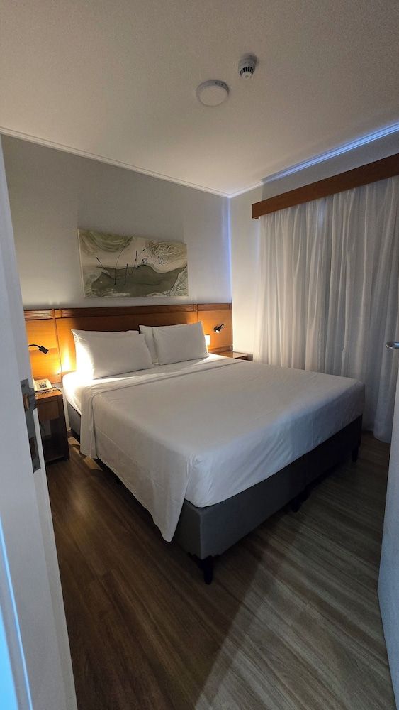 undefined Quality Suites Vila Olimpia 9