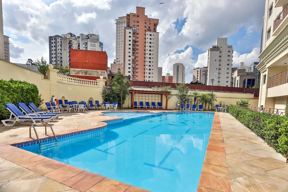 undefined Quality Suites Vila Olimpia 8