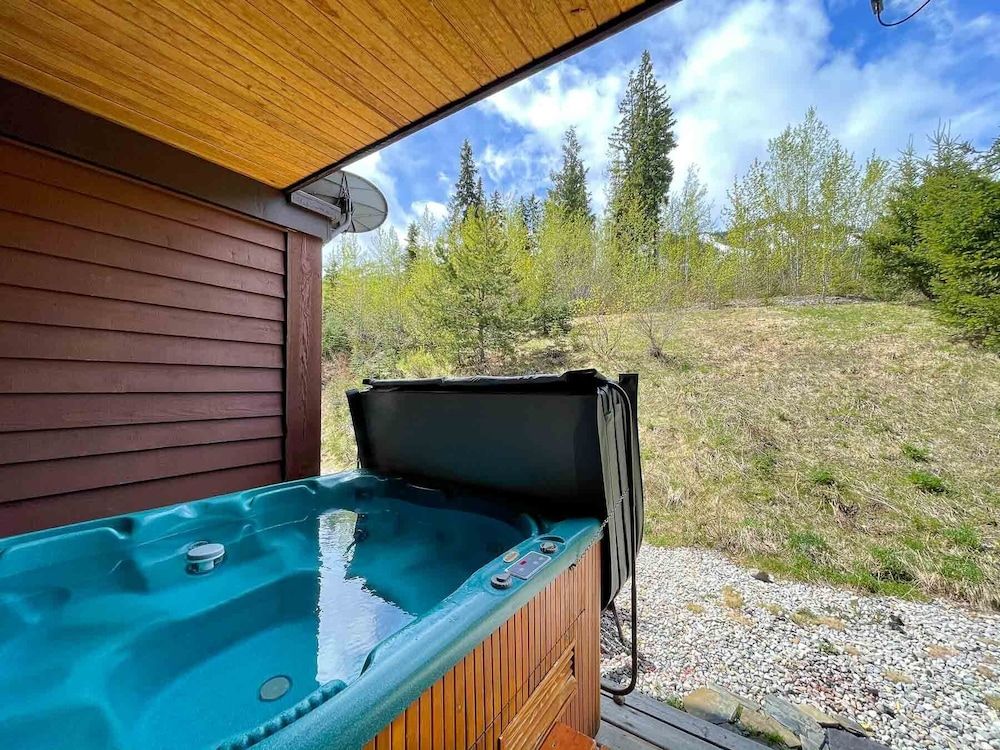 undefined Whispering Pines 10