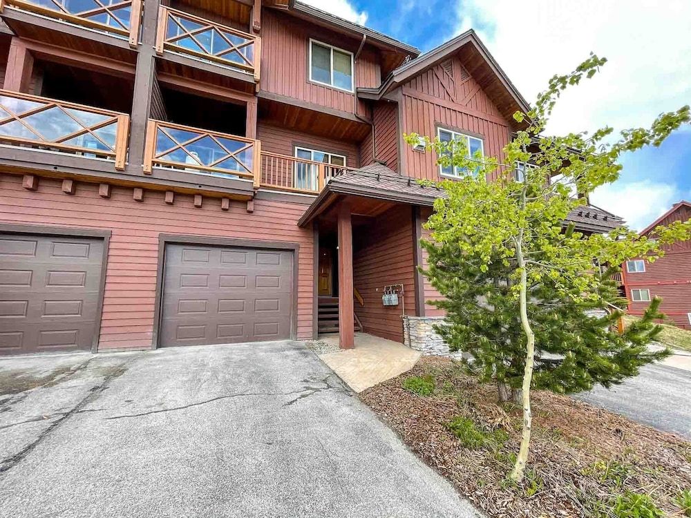 undefined Whispering Pines 3