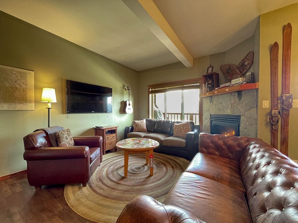 undefined Whispering Pines 8