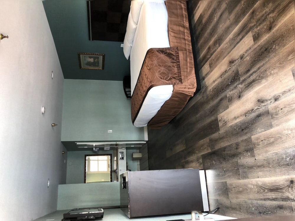 Calimesa Inn Motel Standard Room, 1 King Bed, Non Smoking 3