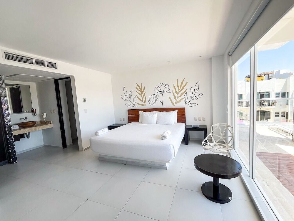 Cache Hotel Boutique - Adults Only Standard Double Room, 1 King Bed, Pool Access 3