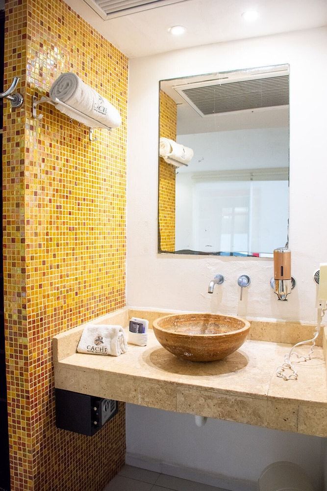 Cache Hotel Boutique - Adults Only Standard Double Room, 1 King Bed, Pool Access 12