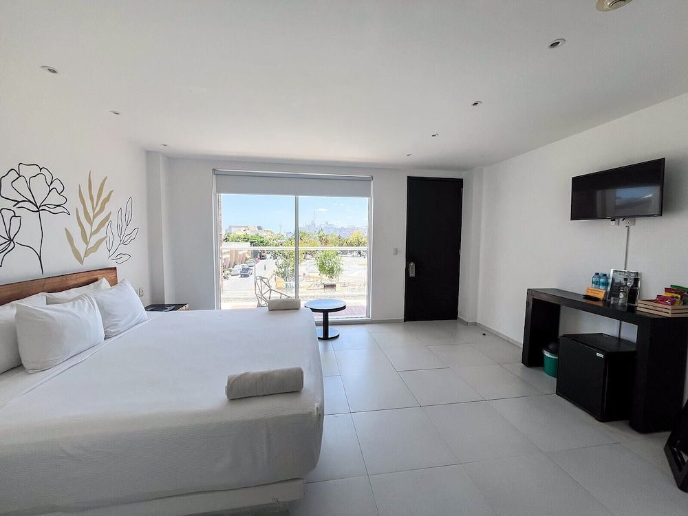 Cache Hotel Boutique - Adults Only Standard Double Room, 1 King Bed, Pool Access 5