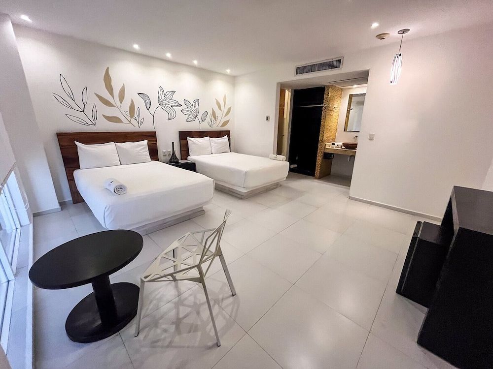 Standard Double or Twin Room, Pool Access