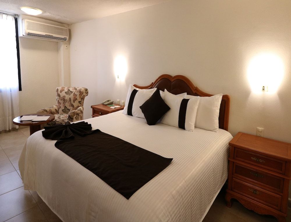 Junior Suite, 1 King Bed