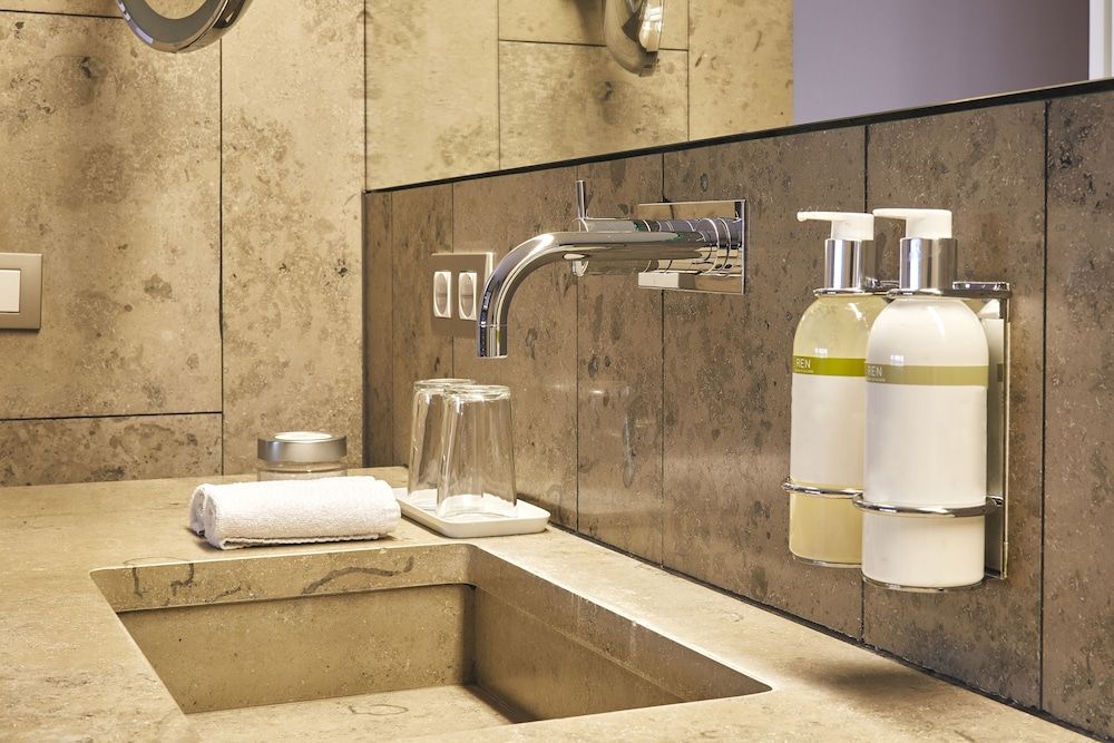 undefined Cortiina Hotel 7