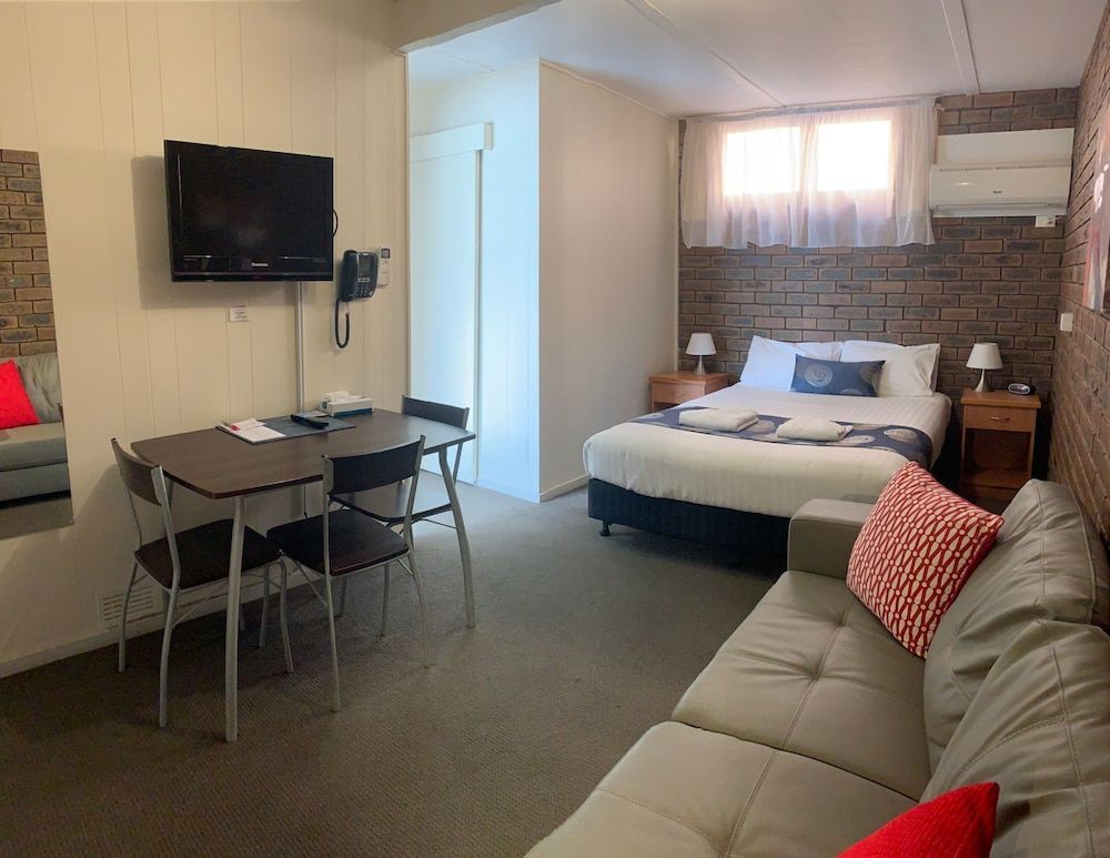 Bendigo McIvor Motor Inn Family Room 3