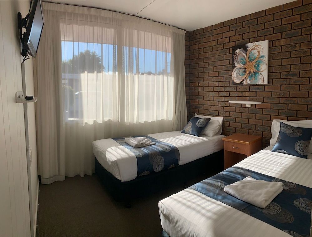 Bendigo McIvor Motor Inn Family Room 4