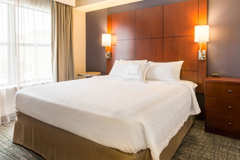 Suite, 1 Bedroom (Mobility/Hearing Accessible, Tub)