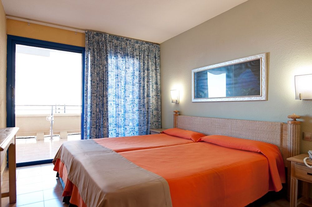 Family Room (Aquapark Access - 2 adults + 1 child)