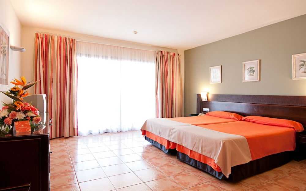 Standard Double Room (Aquapark Access - 2 adults + 1 child)
