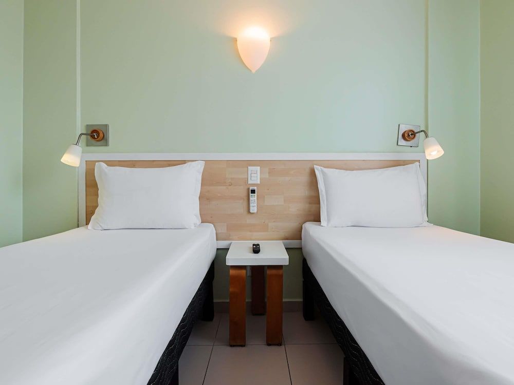 ibis Styles Manaus Standard Apartment, 2 Twin Beds 7