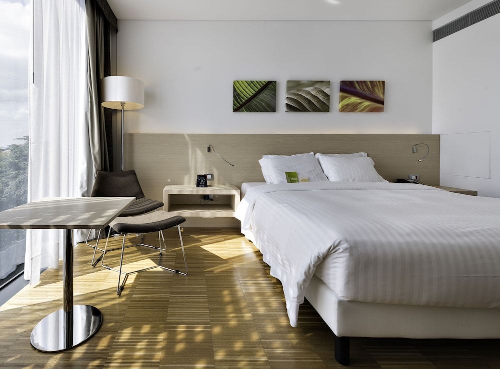 Family Room, 1 King Bed (Connecting Rooms)