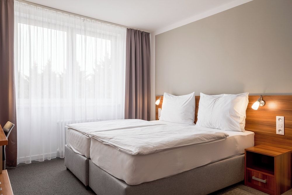 undefined Hotel Vista 2