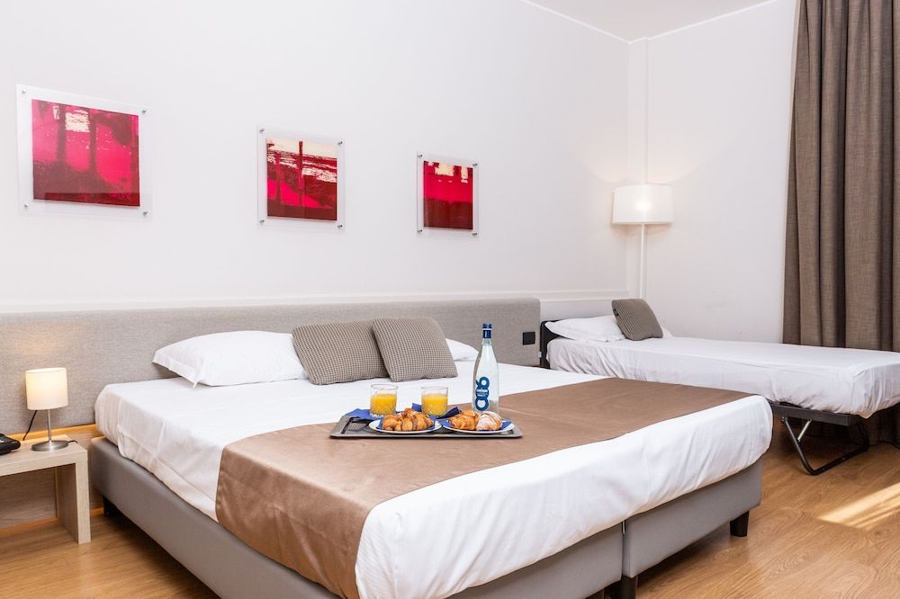 Helios Hotel Monza Family Room (Young) 2