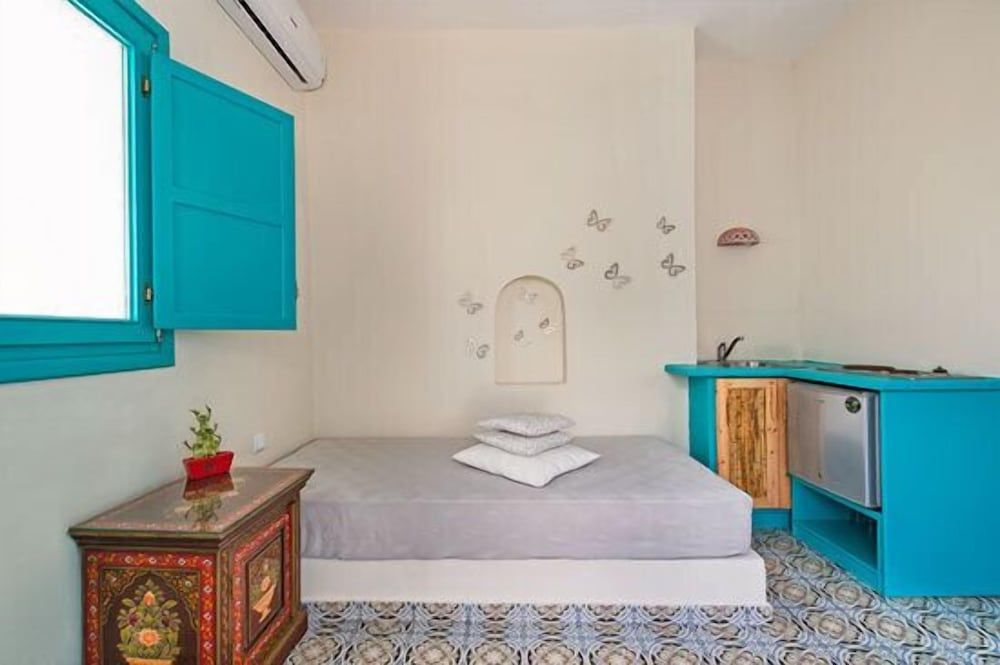 Nissia Beach Apartments and Suites Studio 7