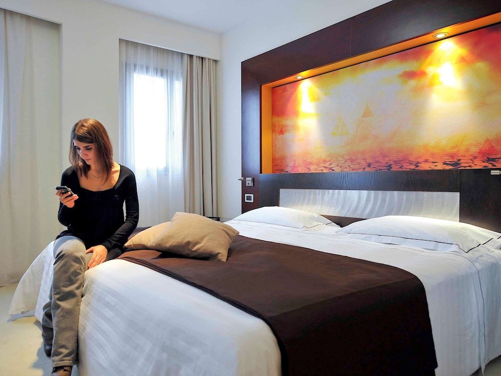 Triple Room, Multiple Beds