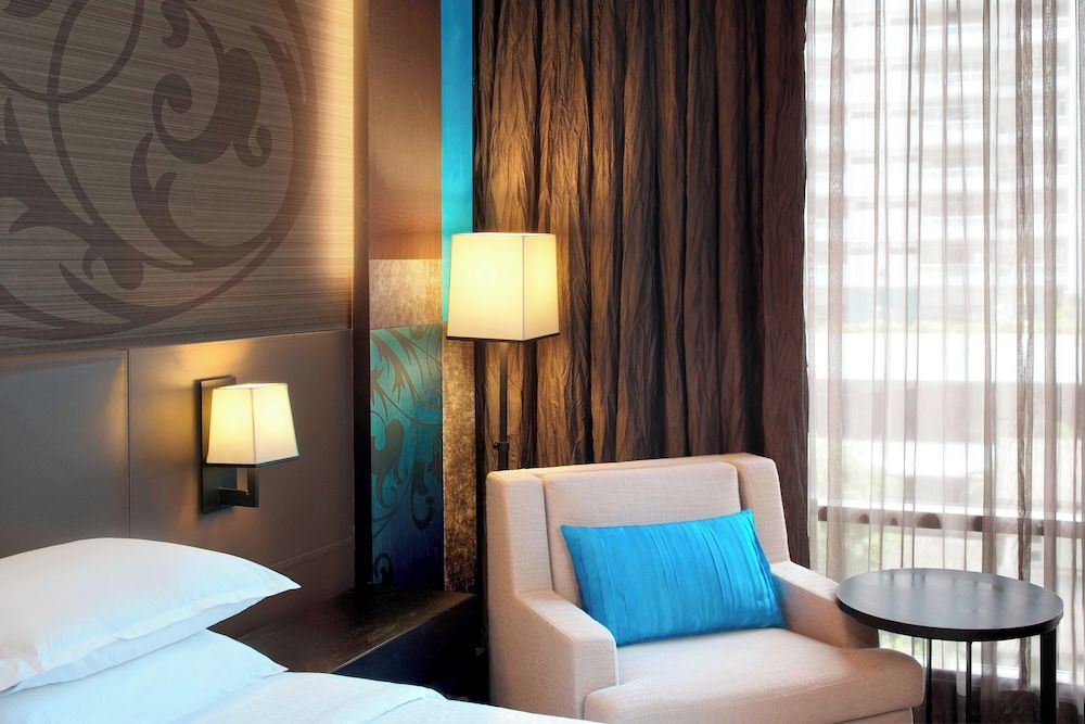 Deluxe Room, 1 King Bed, Non Smoking
