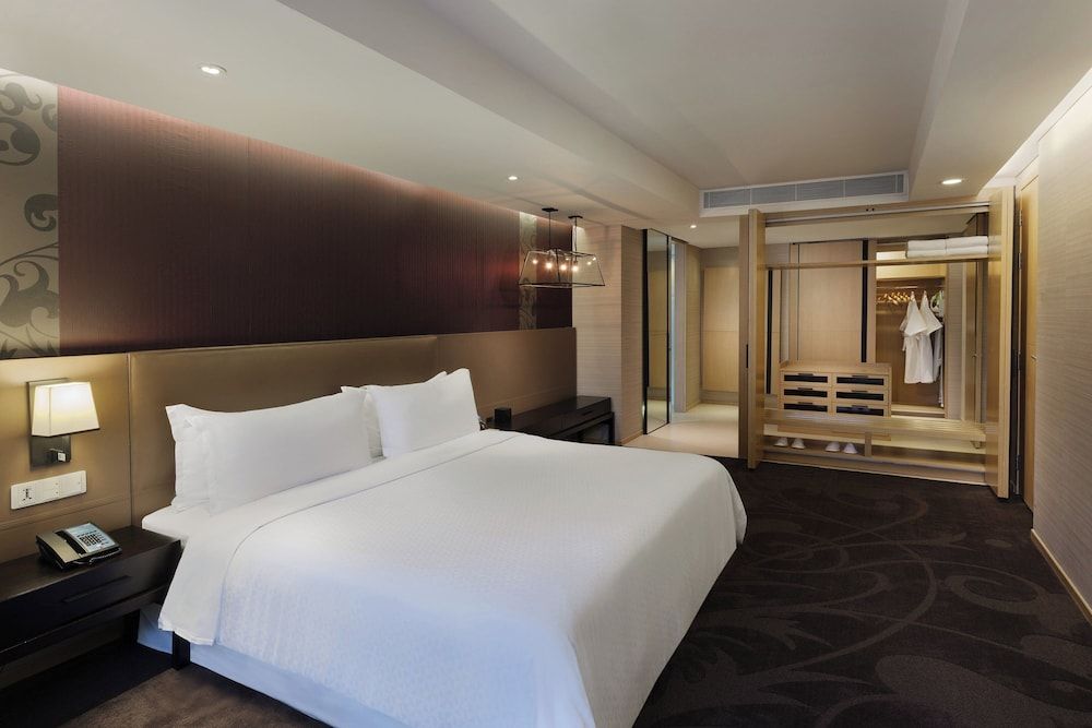 Presidential Room, 1 King Bed, Non Smoking