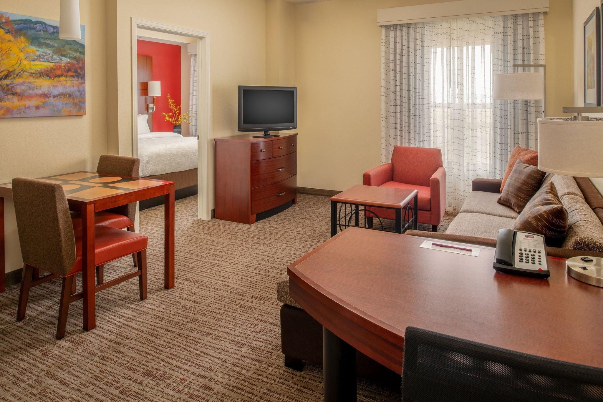 1 Bedroom Suite, 1 King, Sofa bed