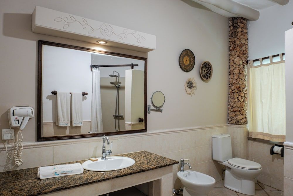 Temple Point Resort Superior Room 7