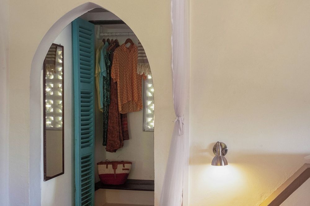 Temple Point Resort Superior Room 14