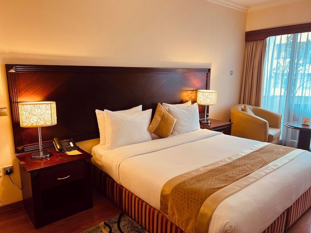 Inter Luxury Hotel Deluxe Room, 1 Bedroom 3