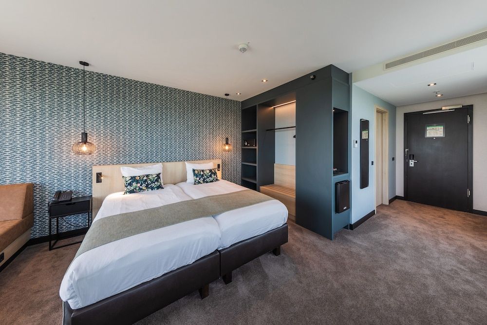 Comfort Room (Panorama view)