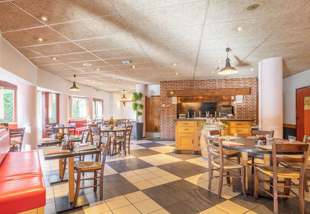 undefined B&B HOTEL Marseille La Valentine Porte d'Aubagne 10