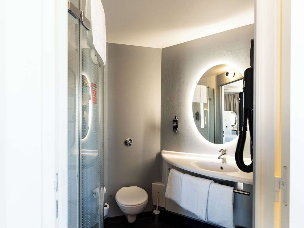 Ibis Marseille Centre Euromed Standard Room, 1 Double Bed 9