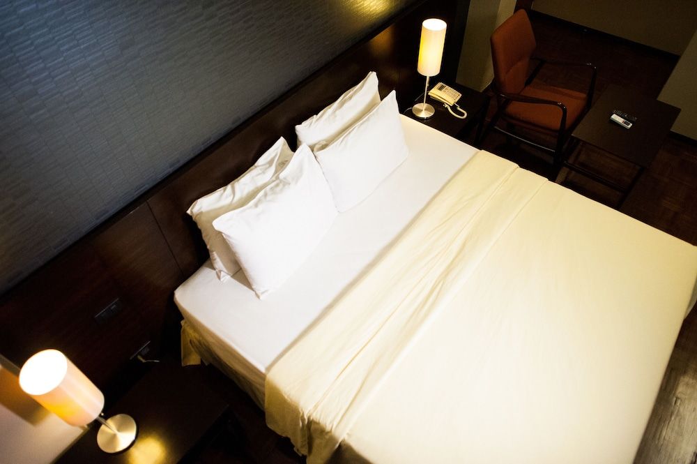 Baan Silom Soi 3 Deluxe King Bed Room 7