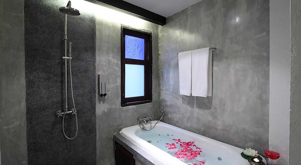 De Lanna Hotel Junior Suite, 1 King Bed 6